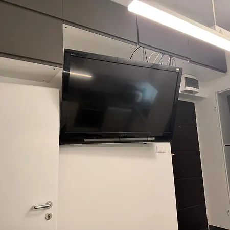 Cozy Lower Ground Floor By Puskas Arena Apartamento Budapest