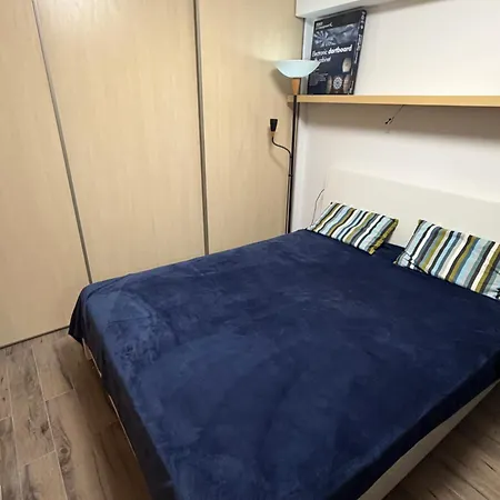 Cozy Lower Ground Floor By Puskas Arena Apartamento