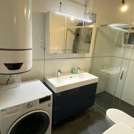 Apartamento Cozy Lower Ground Floor By Puskas Arena